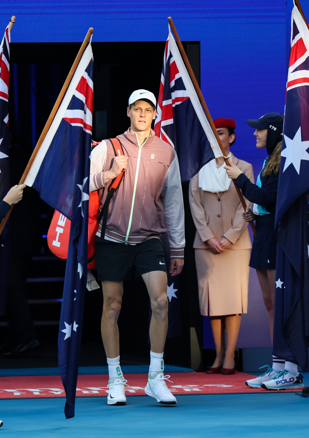 ATP总决赛横扫拉沃尔杯，梅德韦杰夫扛起全队