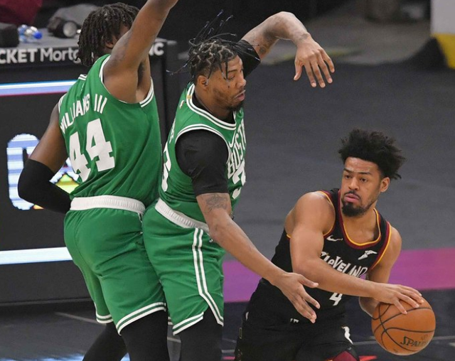 阿斯顿马丁逆转威廉姆斯,拉塞尔带队取胜 阿斯顿马丁逆转威廉姆斯,拉塞尔带队取胜