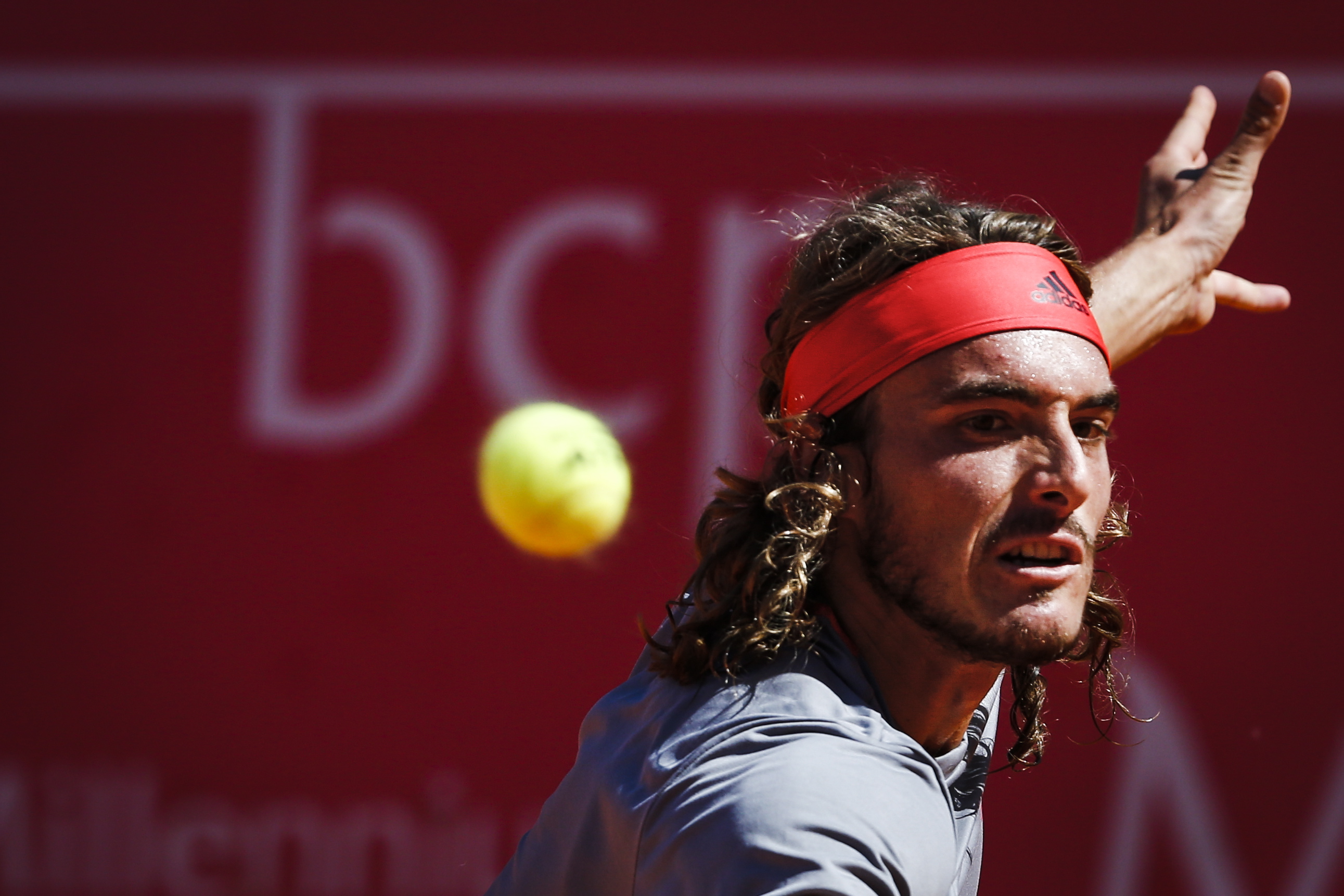 德国网球队横扫法国网球队,西西帕斯送出助攻 德国网球队横扫法国网球队,西西帕斯送出助攻