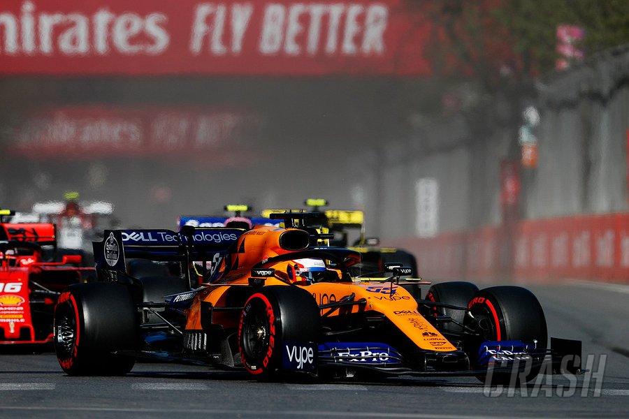 迈凯伦险胜阿斯顿马丁，诺里斯扛起全队