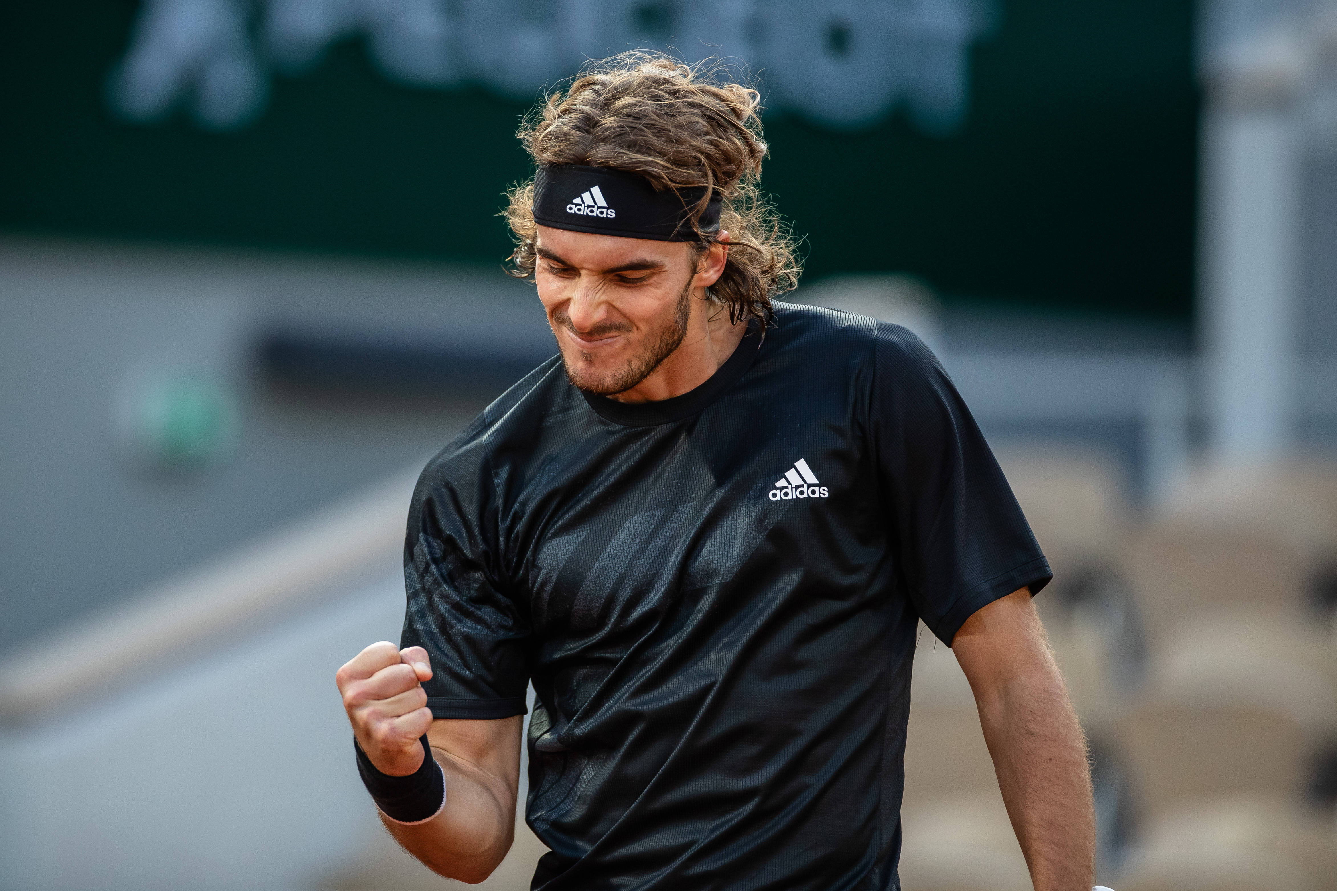 德国网球队横扫日本网球队，西西帕斯打破历史纪录