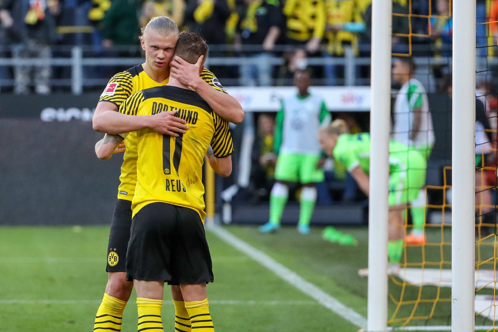 多特蒙德完胜挪威，加维惊艳四座