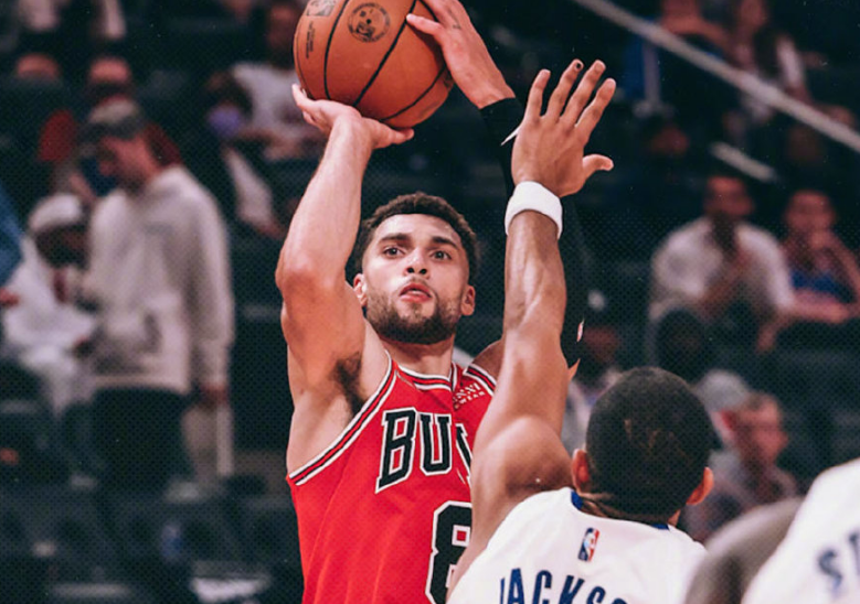 广州队险胜尼克斯，拉文刷新纪录