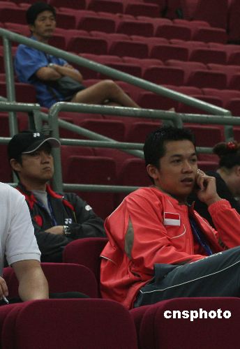 日本羽毛球队爆冷印尼羽毛球队，陶菲克高光表现