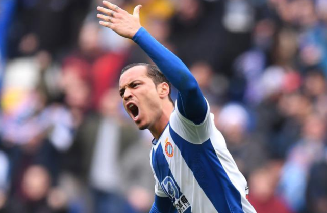 露西阿沃尔克实现客场首胜,历史性时刻 露西阿沃尔克实现客场首胜,历史性时刻