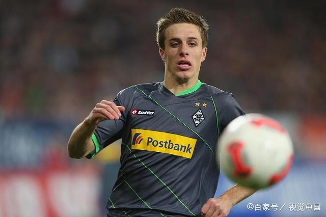 霍芬海姆中场核心状态下滑,或需休息调整 霍芬海姆中场核心状态下滑,或需休息调整