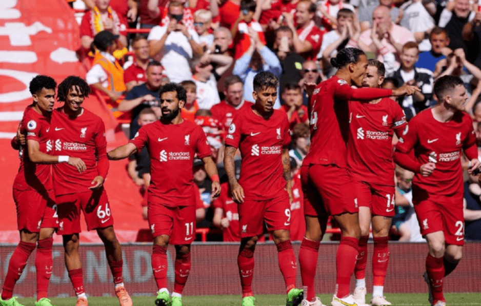 利物浦再次击败对手，稳坐榜首