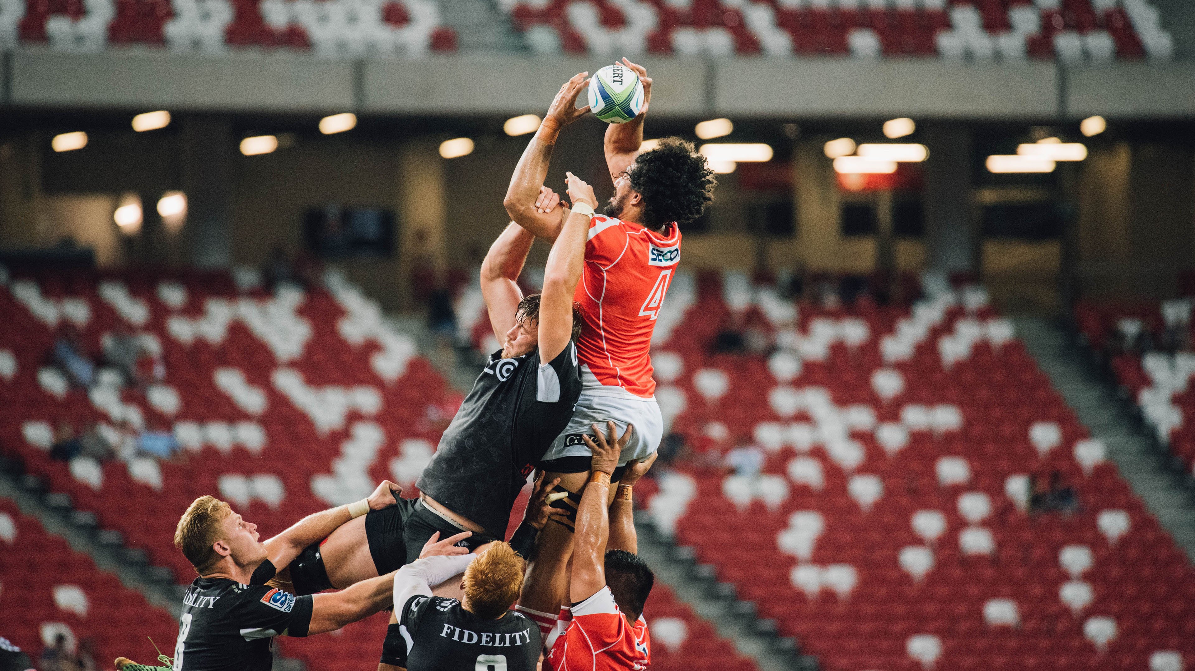 米切尔彻底打爆防线，火箭收割热火，当个人英雄主义撞上团队篮球，谁才是真正的赢家？