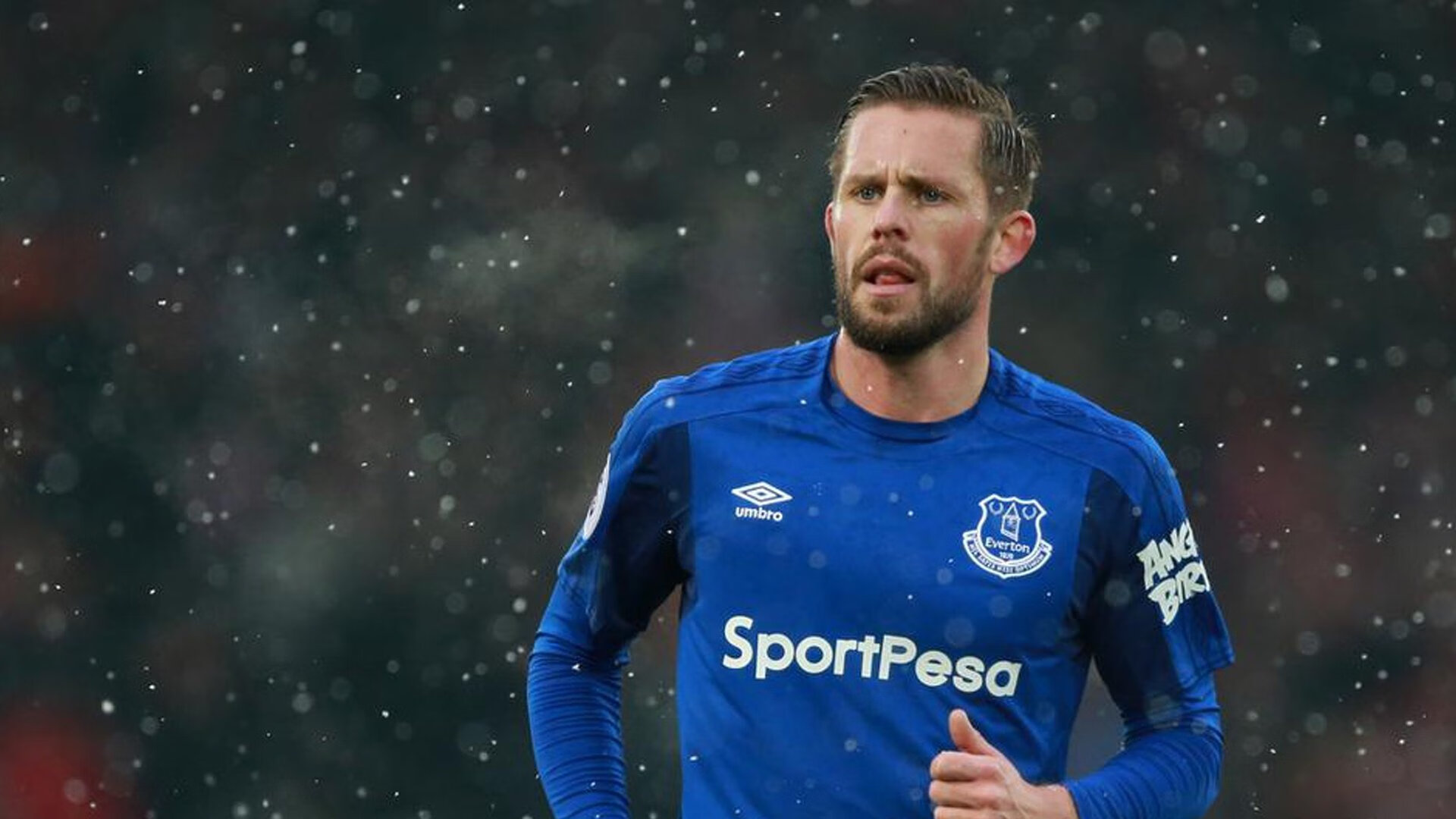 冰封火箭，霍勒迪的防守艺术与魔术的横扫密码